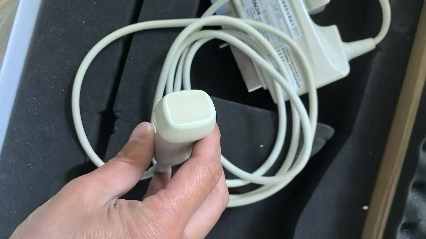 Hitachi Aloka Hi Vision sector array ultrasound probe EUP-S70